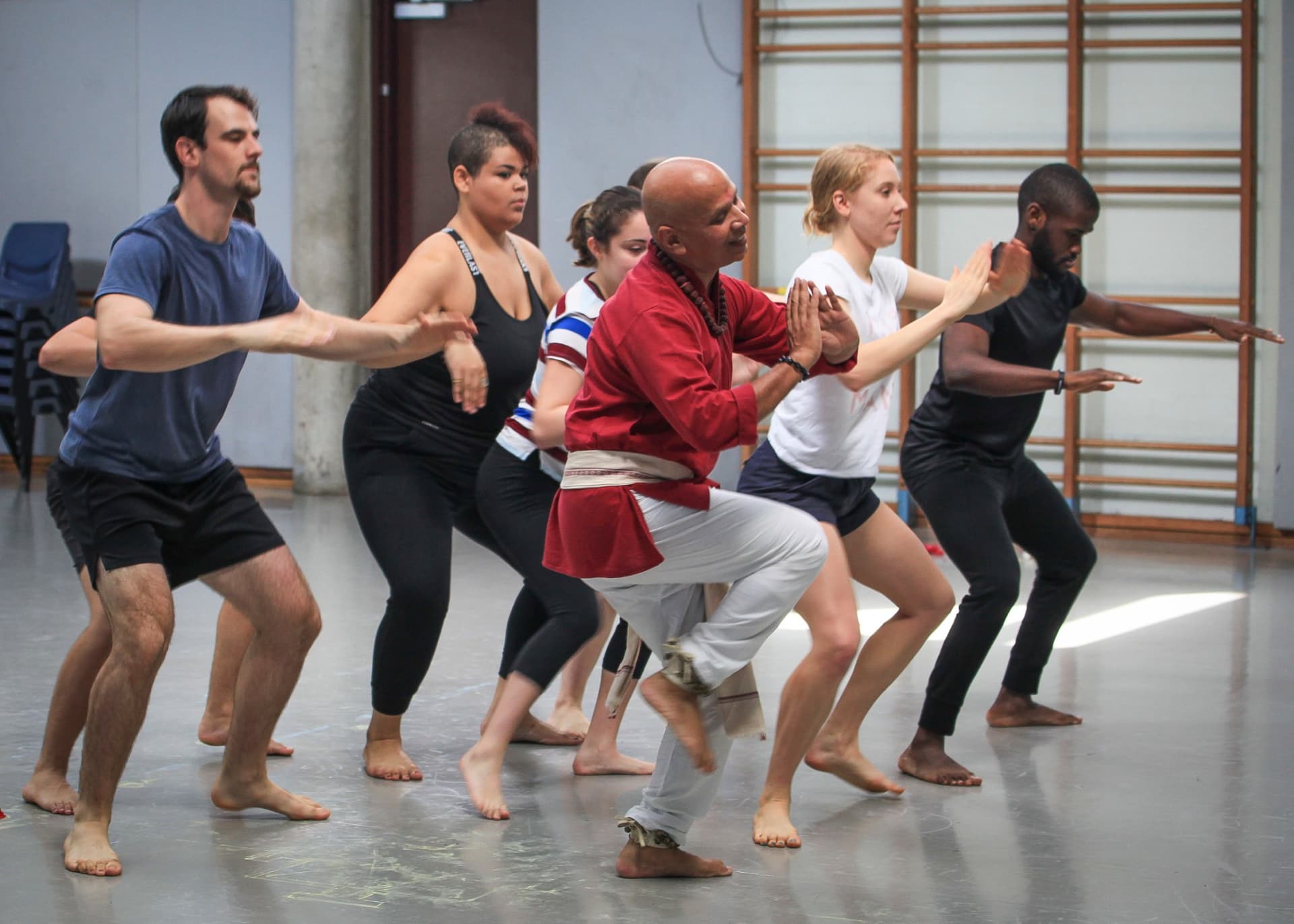 Nirmal Jena leading a class of students through an Odissi movement at the National Institute of Dramatic Art in Sydney, photo by Rudolf Rindler